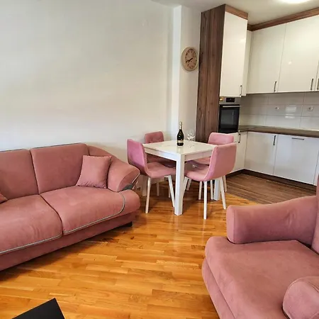 B&l アパート ビイェリナ