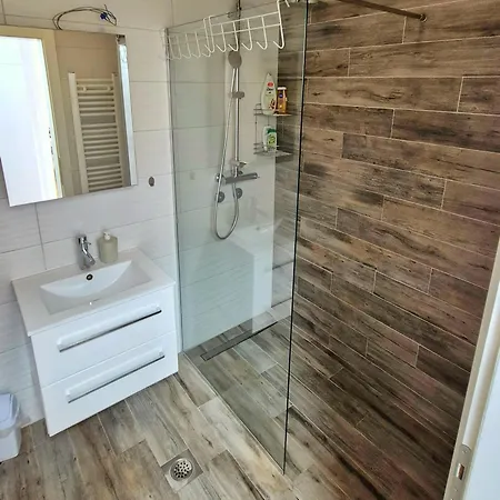 شقة B&l بييلينا